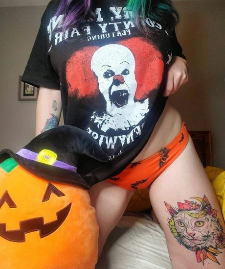 Blueberry Brooks adult star pic