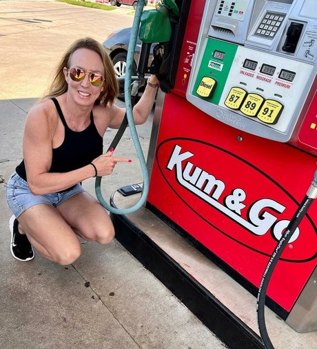 fitwifejewelsvip nude pornstar photo