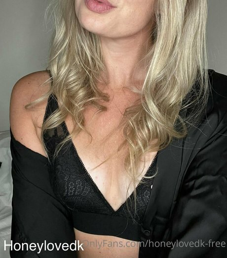 honeylovedk free model art pic