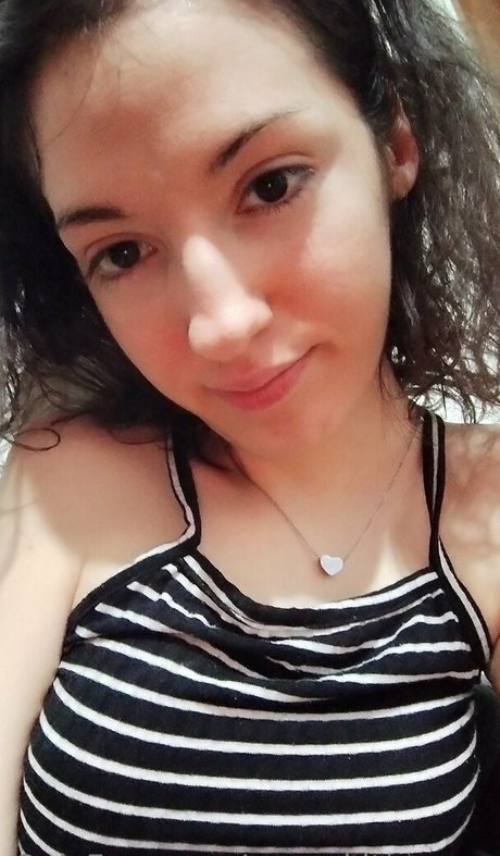 sunnykitsunexo nude actress pic