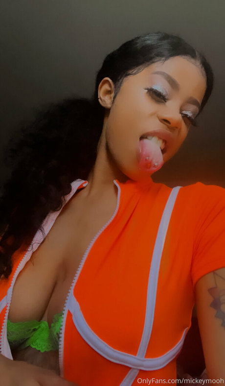 mickeymooh free star pics