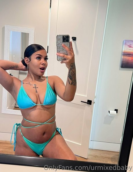 baybelaya erotic model image