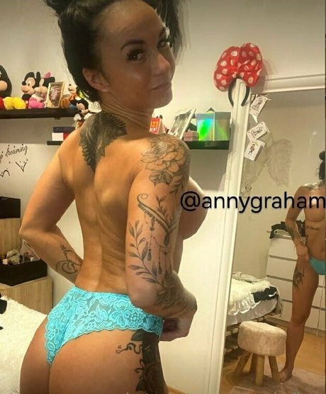 issabellaa nude actress galleries