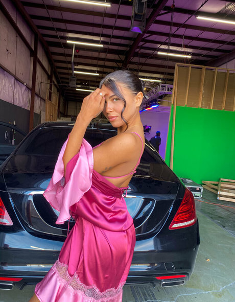 kristenheh model hot galleries