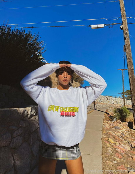 kristenheh nudes model image