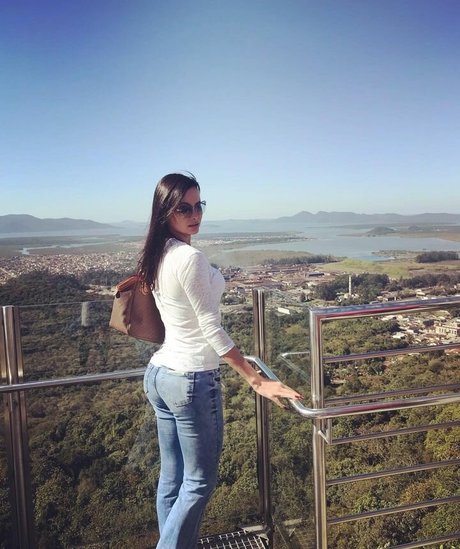 izabelytop nude star picture