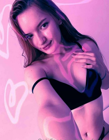 little foxiee model xxx images