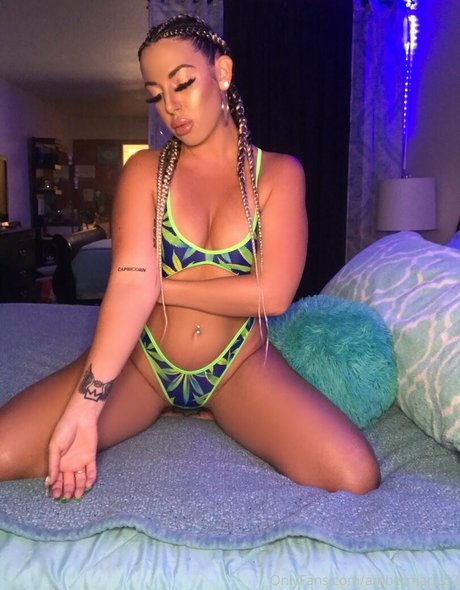 ambermarie52 star top img