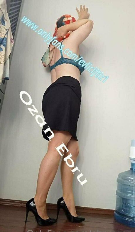 ebruozan pretty pornstar gallery