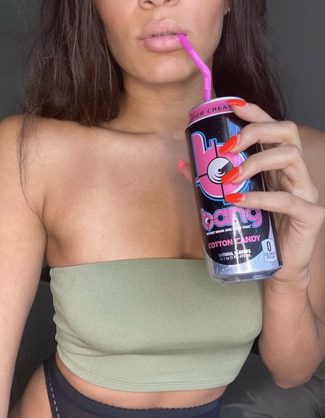 camillaskye exclusive model photos