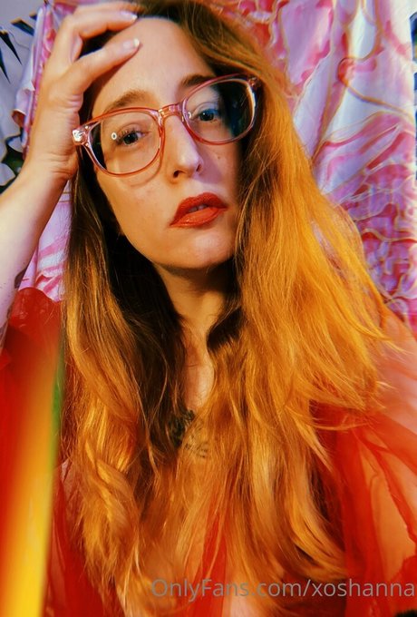 xoshanna model top pic