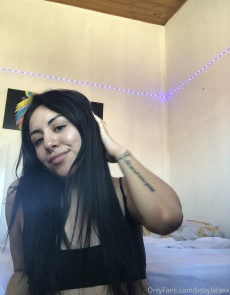 laraxxxb nudes pornstar img