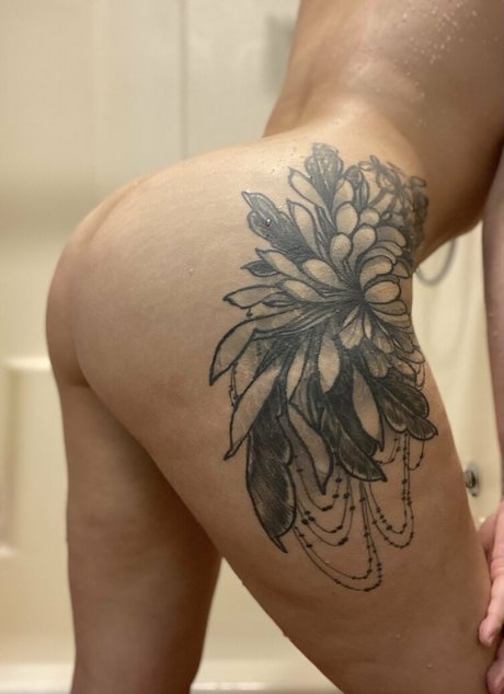 queen6cilla adult actress archive