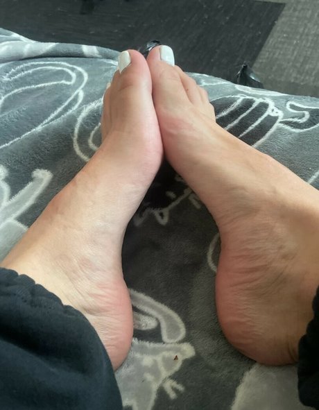 michelitahh model free images