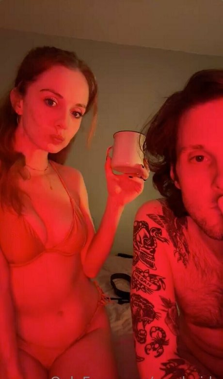 randrvids nude model pictures