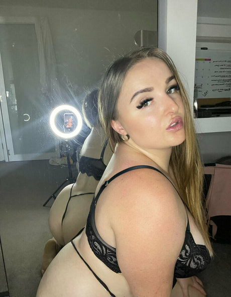 tayroseex2 sexy model pic