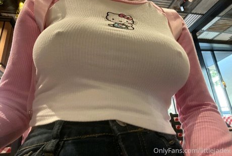 Bambi Babie adult star pictures