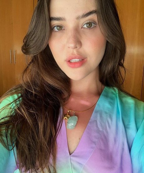 Bella Piero art star gallery