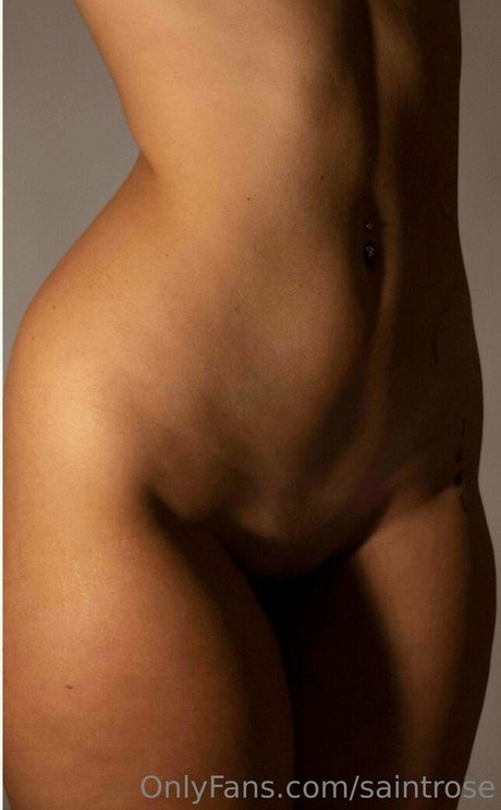 Ebony Saint Rose pornstar exclusive img