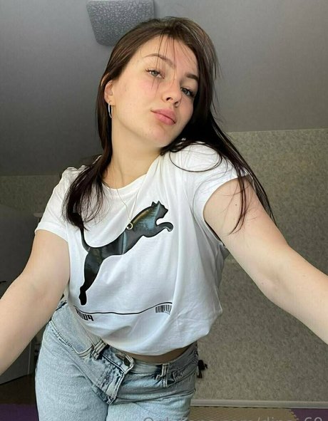 dina 69 xxx star image