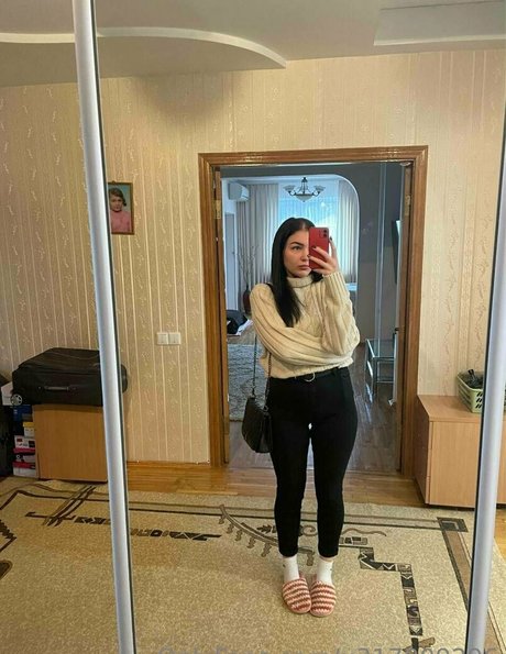 dina 69 sexy actress photos