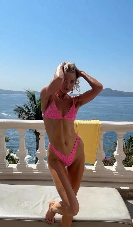 Elsa Hosk star free photos