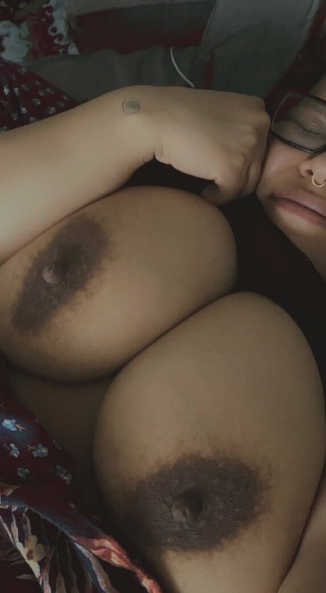 lydiagreyy sexy model img