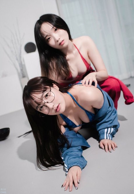 Son Ye Eun best actress pictures