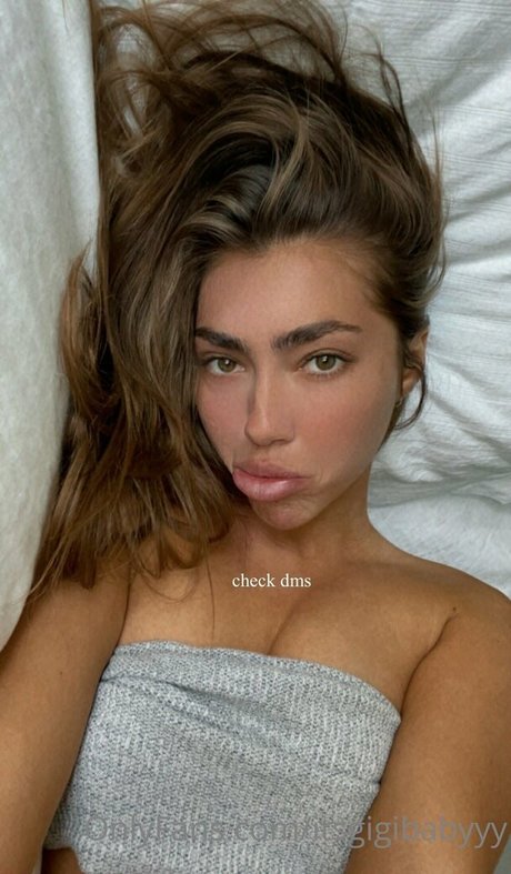 itsgigibabyyy naked model picture