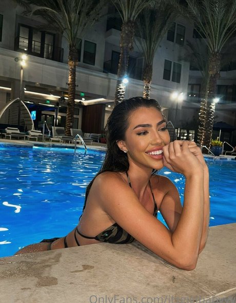 itsgigibabyyy pornstar high quality pic