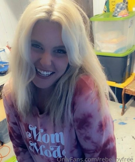 rebeljoyfree model xxx image