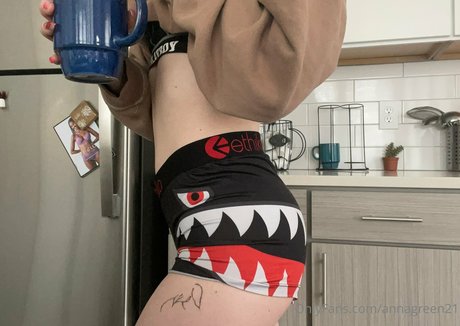 sgoally hot pornstar photo