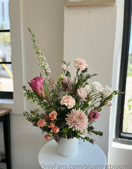 blushingblooms model best photo