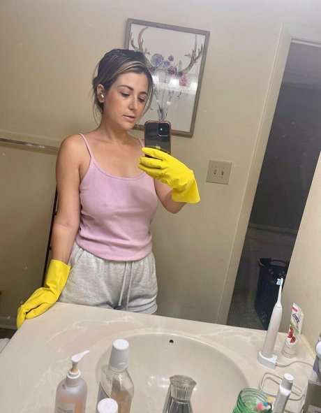 clever belle5 free pornstar picture