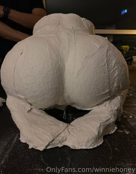 winniehoney art actress picture