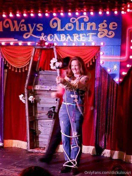 dickulousri star high quality photo