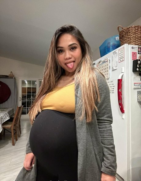 exoticclairex naked pornstar image