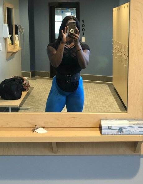 ebonymuscle star nudes gallery