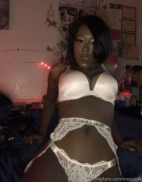 krazyyy4k model perfect picture