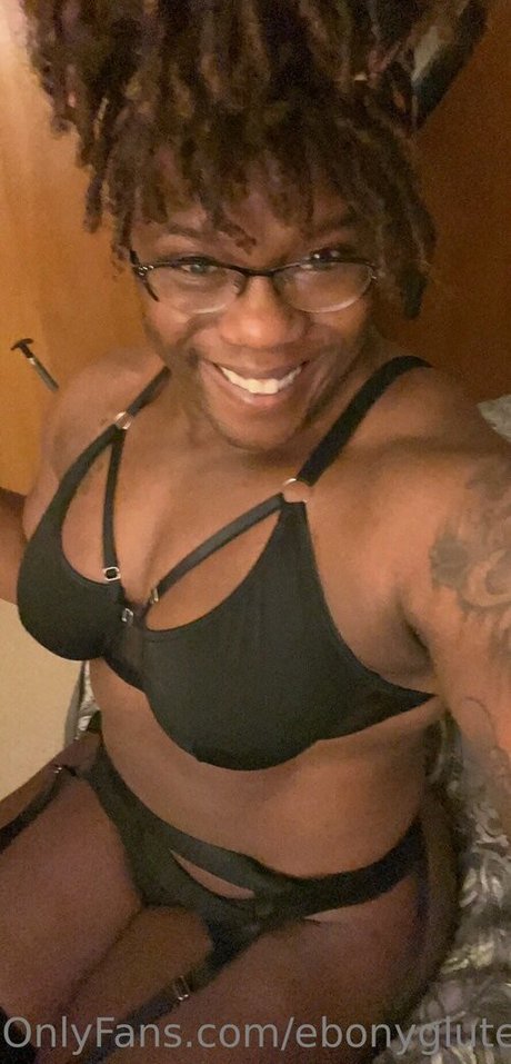 ebonyglutes01 nice star archive