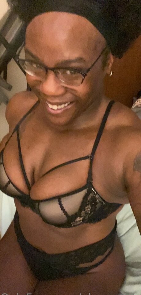 ebonyglutes01 art pornstar picture