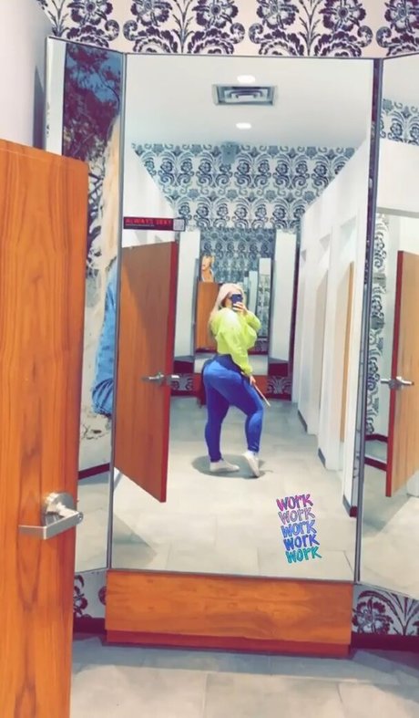 Lilly Alcorn top model archive