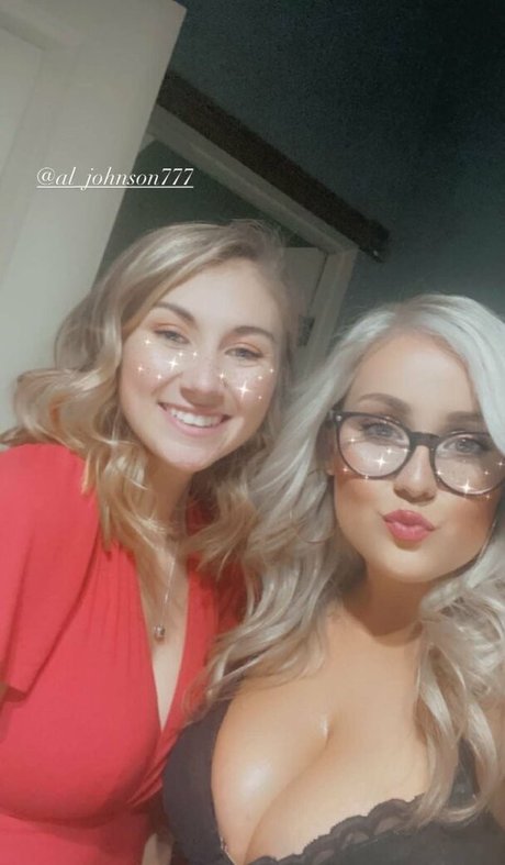 Lilly Alcorn erotic actress pics