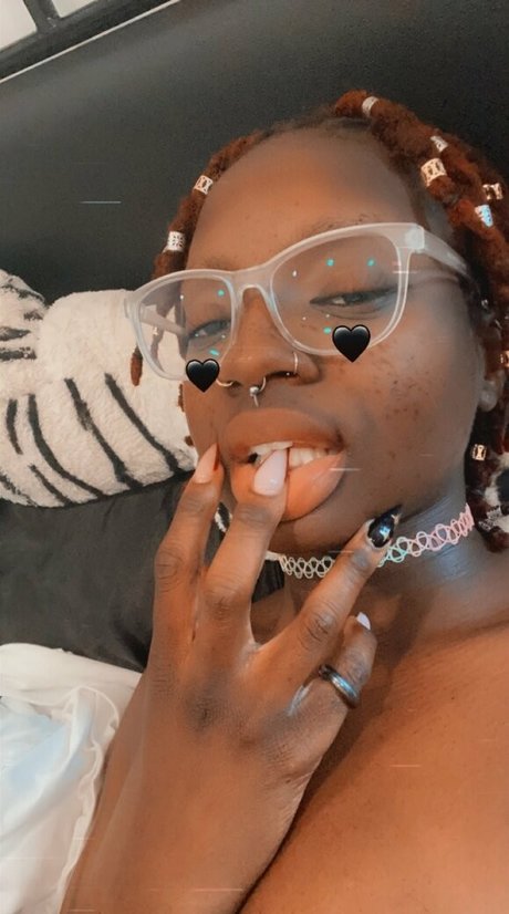 dreamofdevyn porn model photos