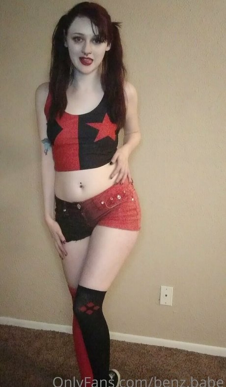 benz babe erotic actress pictures