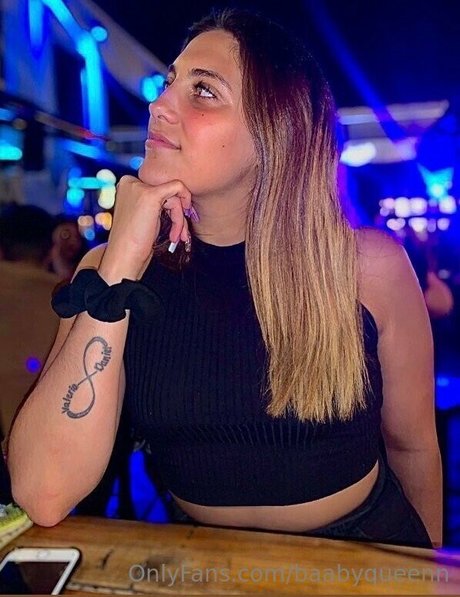 baabyqueenn sex star photos