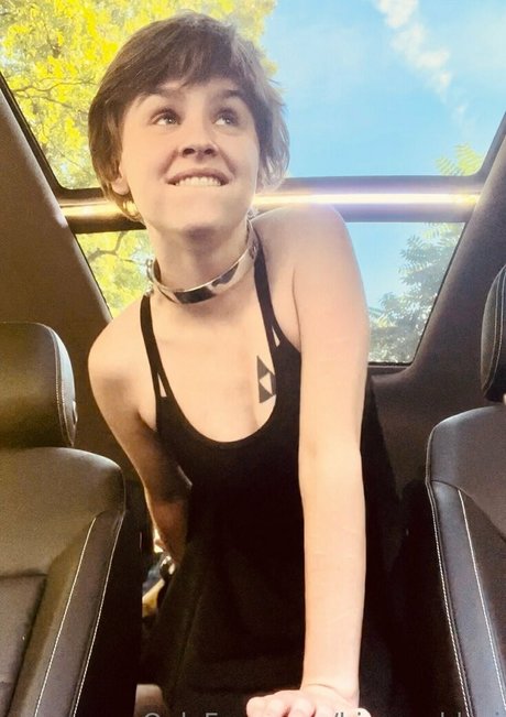 binxanddesi model nude gallery