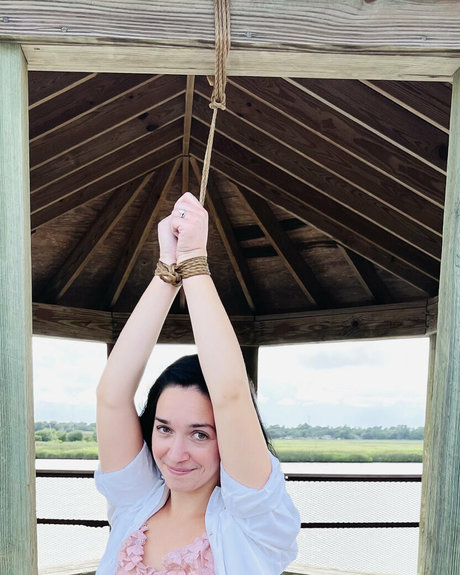 binxanddesi nudes star image