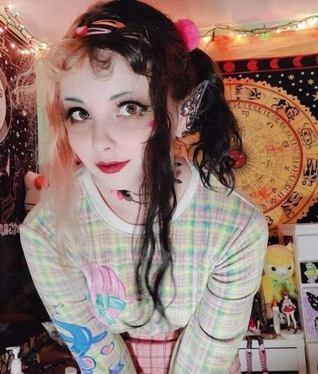 dracculala nice actress img