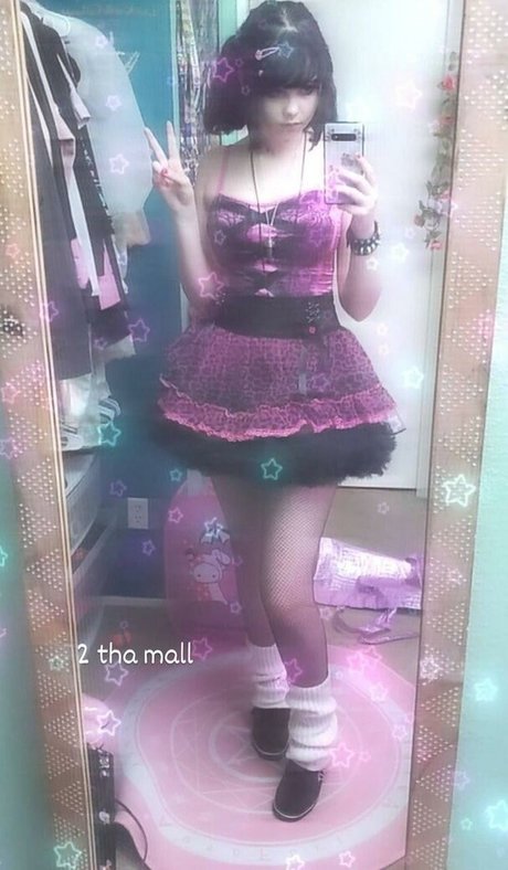 dracculala star nude archive